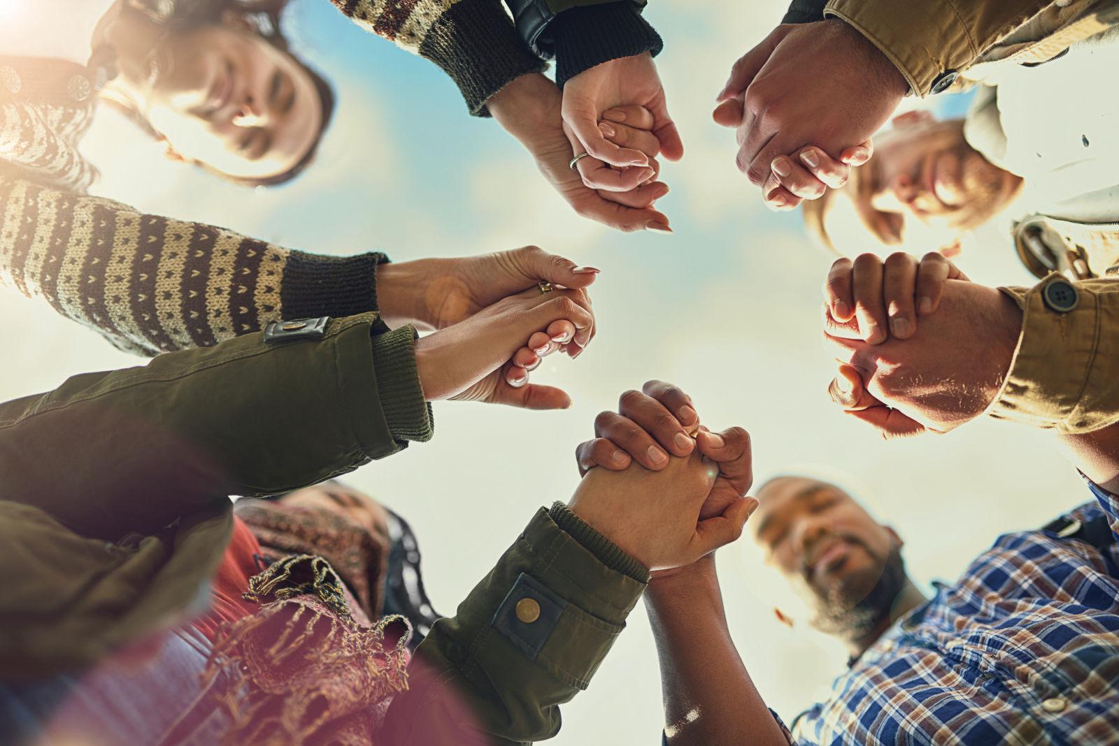 Building a Community: Collaboration and Networking in the Creative ‌Sphere