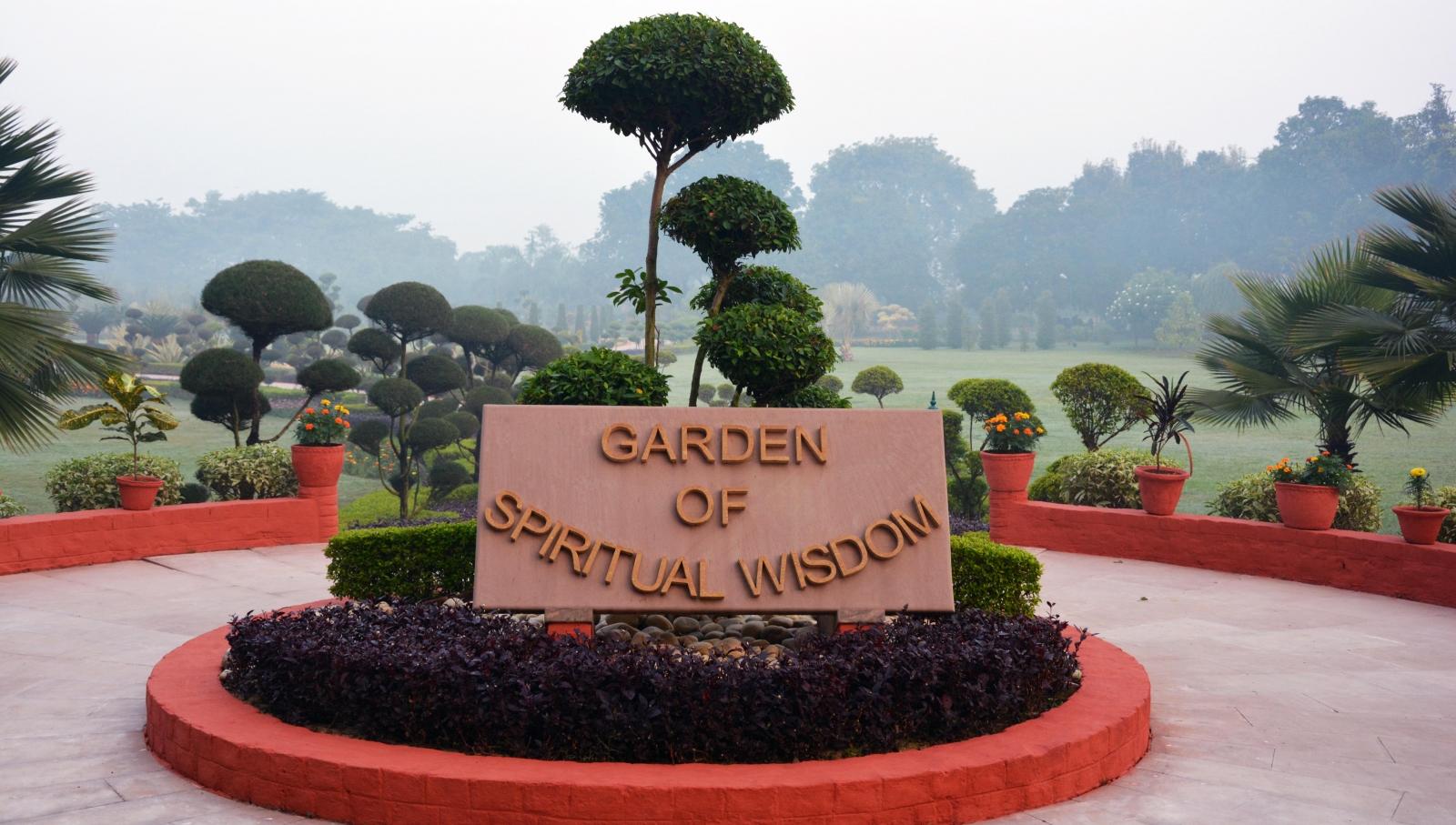 Exploring the ⁢Wisdom-Packed Gardens of Peace