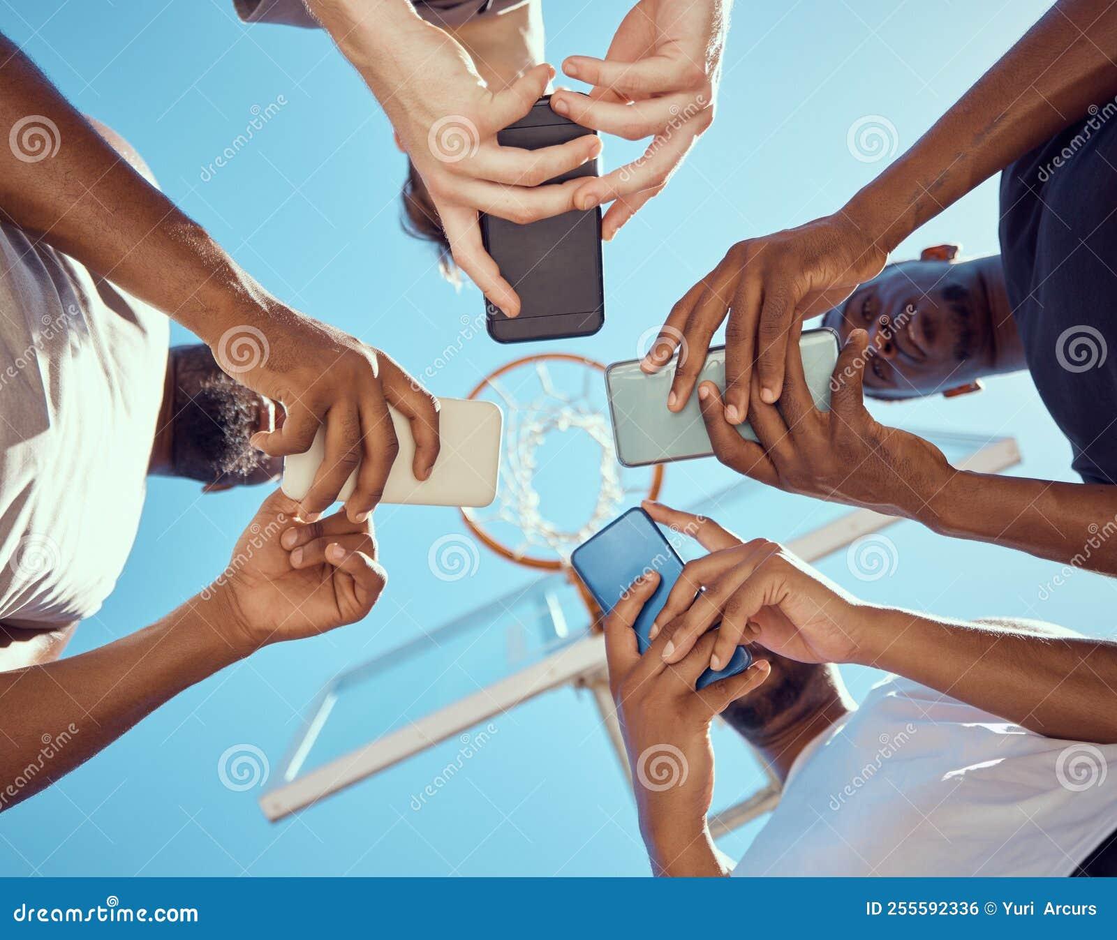 Networking for Success: ‌Connecting with Influencers and Fans in the ​Global Basketball Community